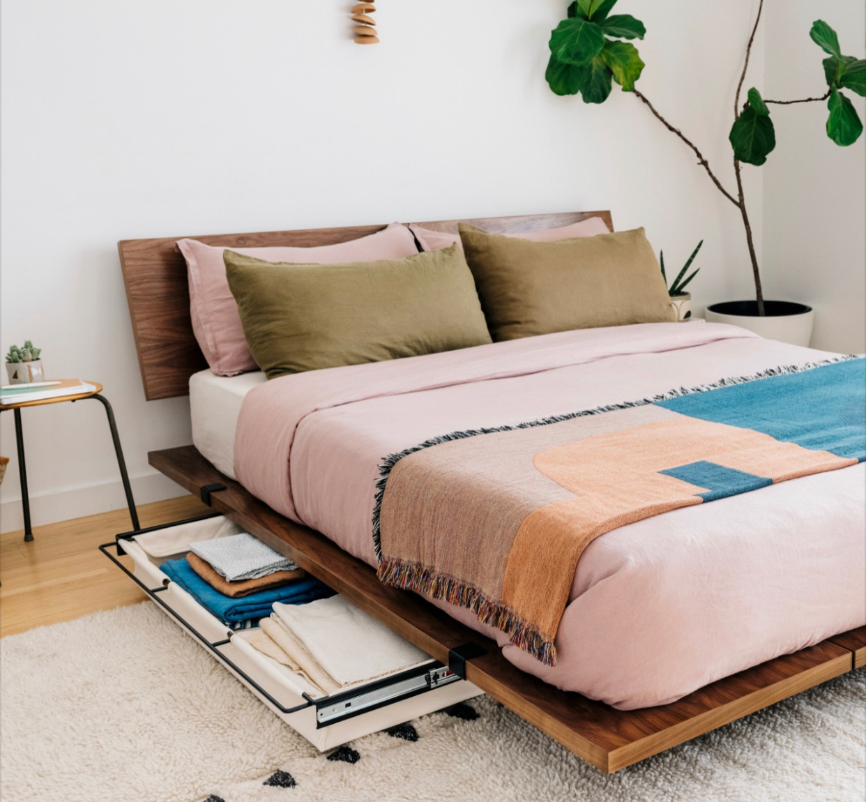 Low Profile Platform Bed Frames, Beds That Sit Low To The Ground